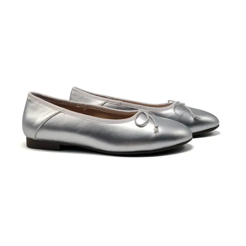 Mamelina Silver Metal Bow Ballet Flat